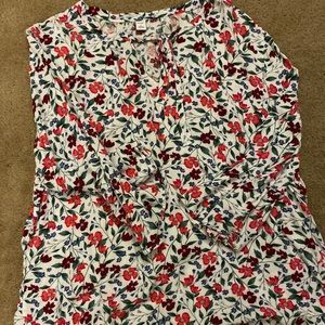 Flowy bell sleeves, great for spring